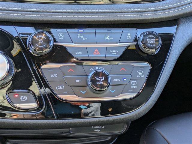 Certified 2026 Chrysler Pacifica Select image 20