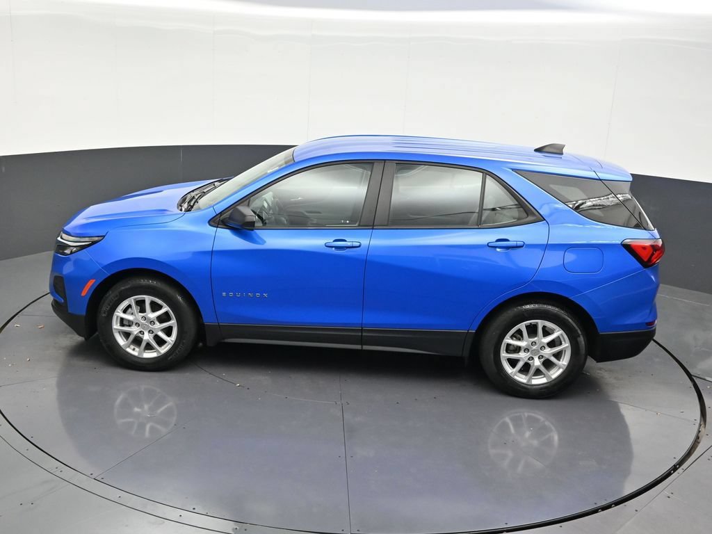 Used 2024 Chevrolet Equinox LS FWD image 17