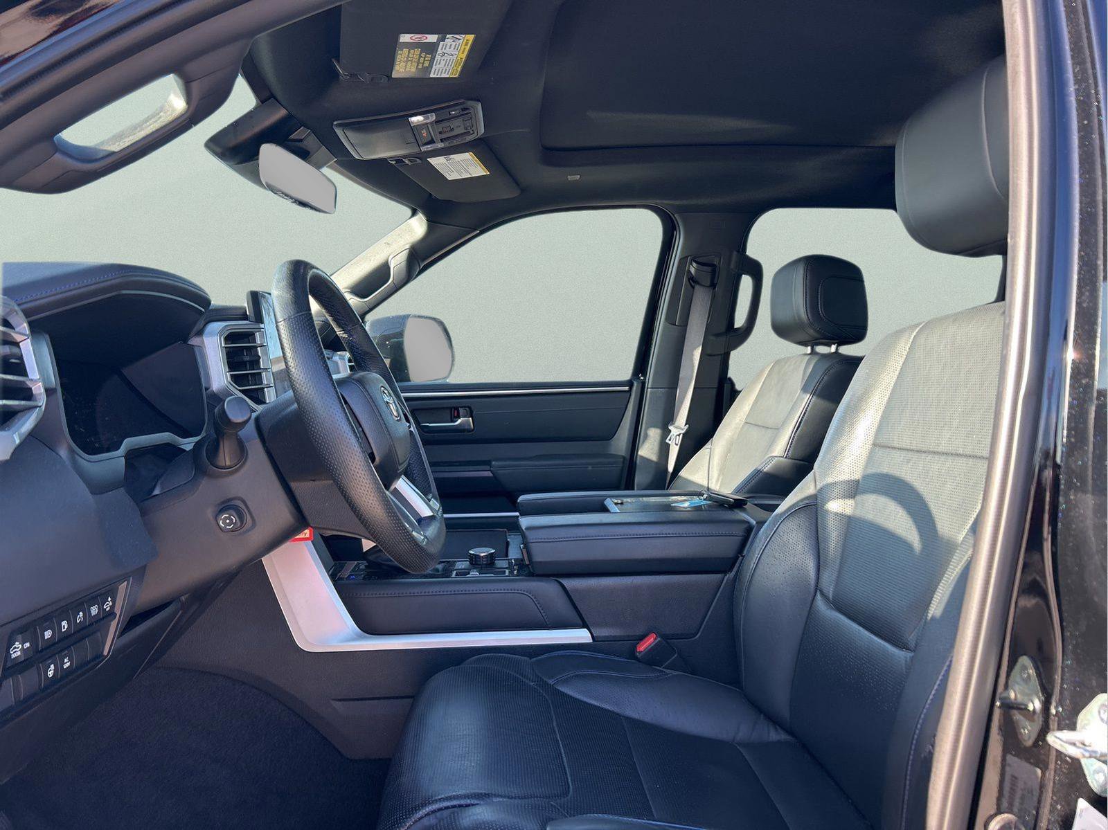 Used 2024 Toyota Tundra Platinum AWD/4WD image 9