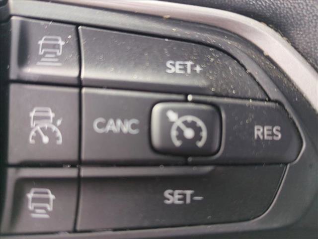 Used 2022 Jeep Grand Cherokee Limited w/ Luxury Tech Group II image 16