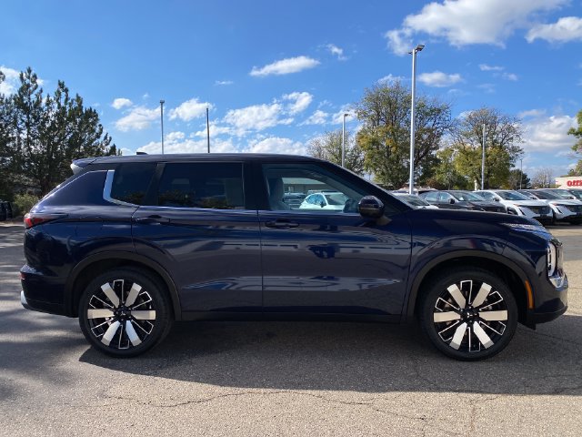 Used 2025 Mitsubishi Outlander SE AWD/4WD image 6