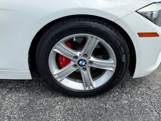 Used 2015 BMW 320i Sedan RWD image 9