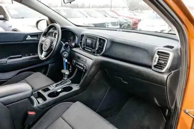 Used 2019 Kia Sportage LX FWD image 18