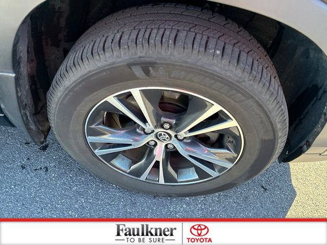 Certified 2018 Toyota Highlander Plus AWD/4WD image 22