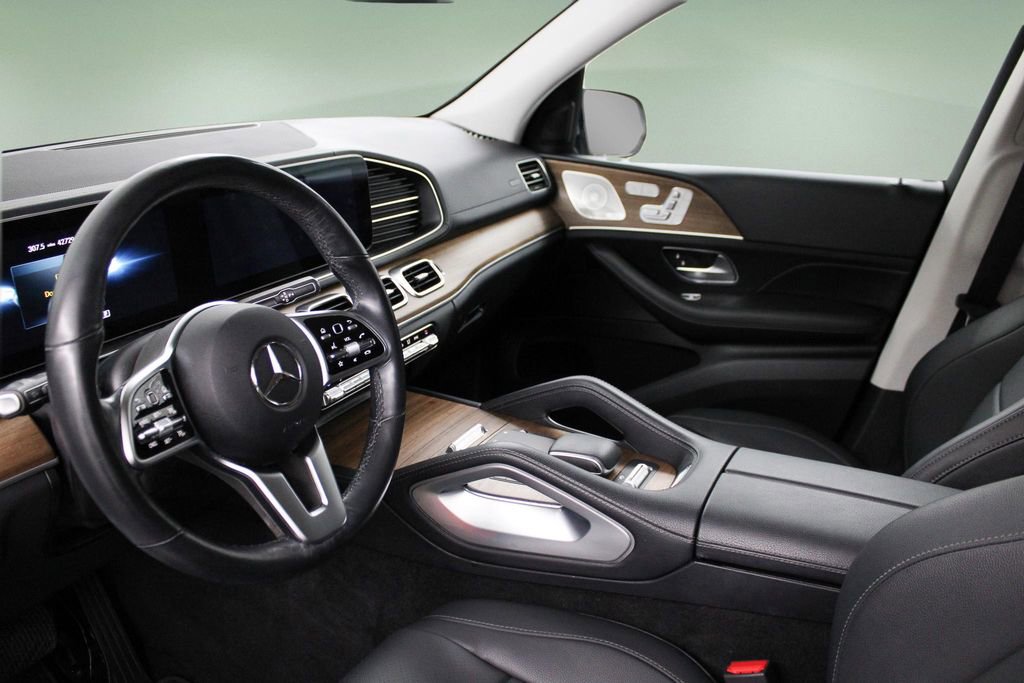 Used 2023 Mercedes-Benz GLS 450 4MATIC image 24