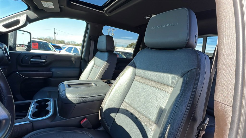 Used 2021 GMC Sierra 2500 Denali w/ Denali Ultimate Package image 15