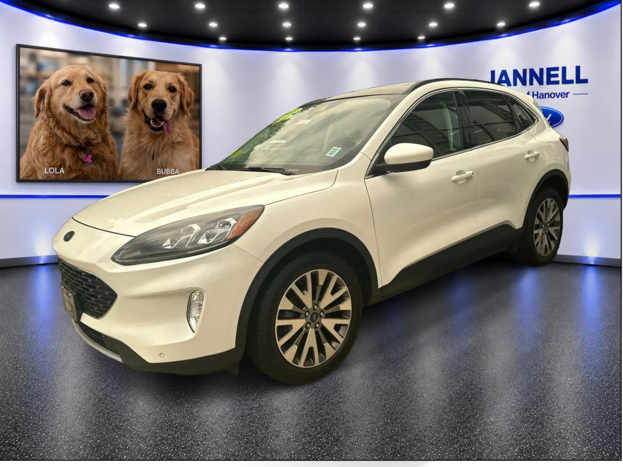 Used 2022 Ford Escape Titanium AWD/4WD image 1