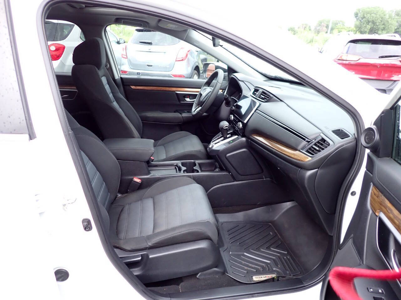 Used 2017 Honda CR-V EX image 9