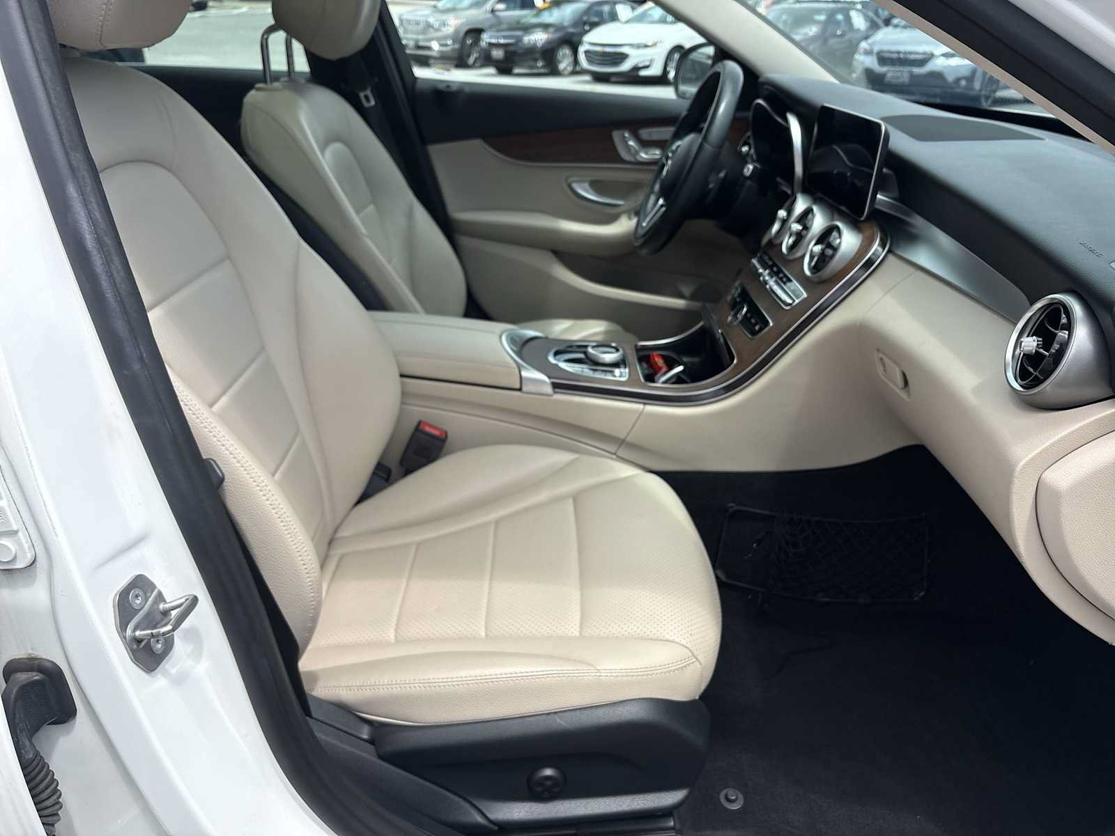 Used 2019 Mercedes-Benz C 300 4MATIC Sedan image 27
