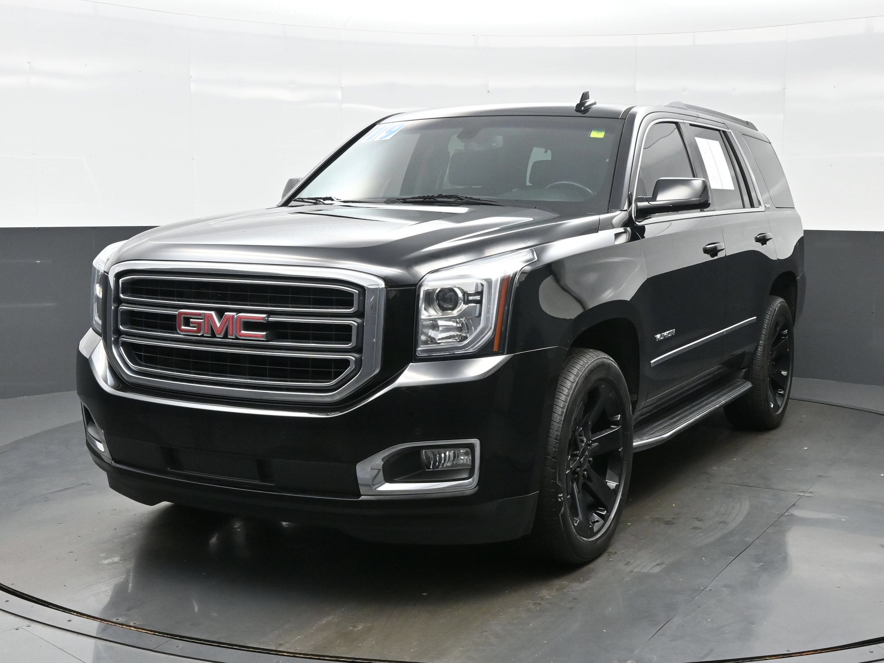 Used 2019 GMC Yukon SLE w/ HD Trailering Package AWD/4WD image 2