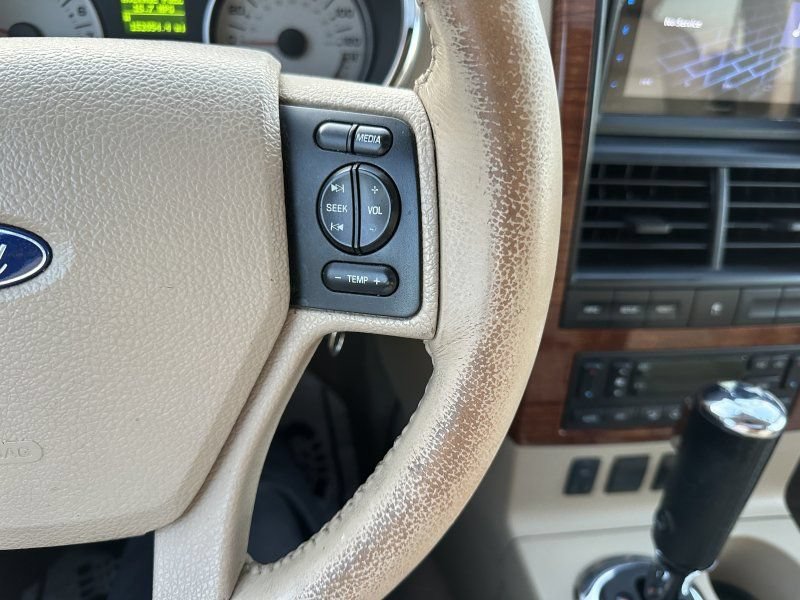 Used 2006 Ford Explorer Eddie Bauer RWD image 19