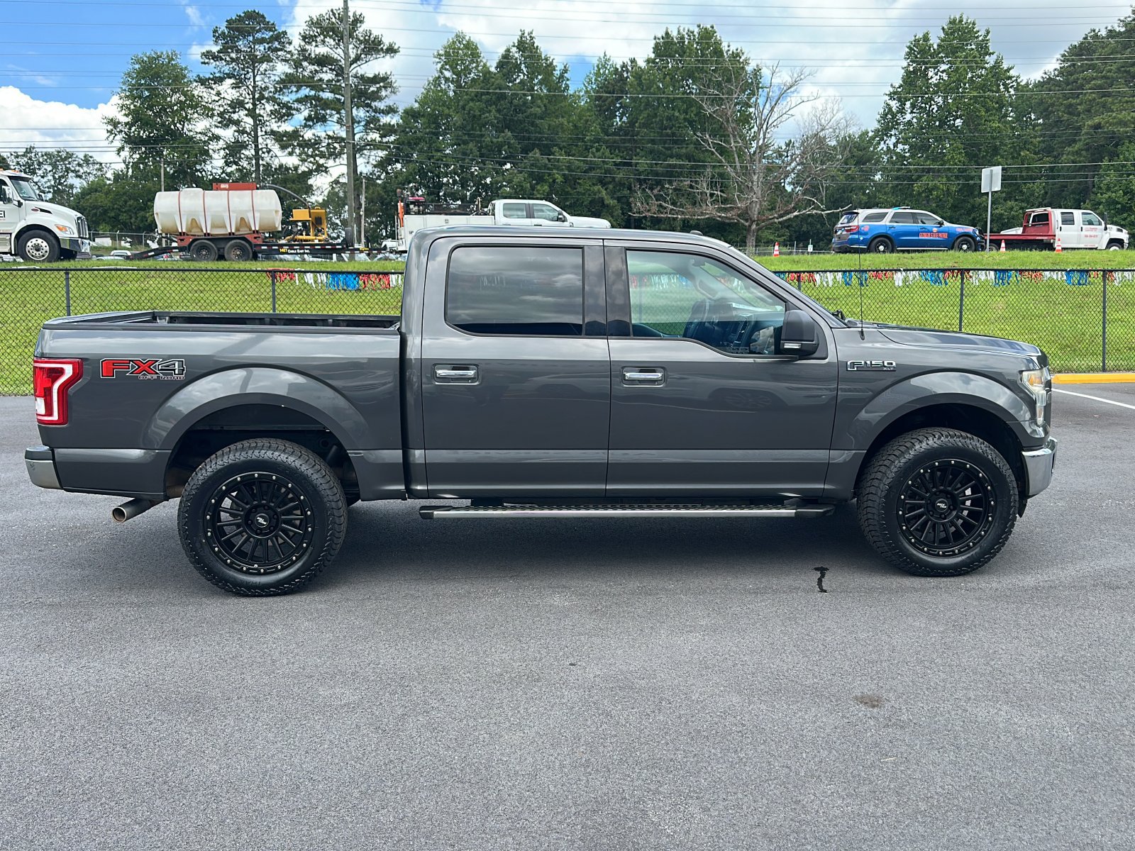 Used 2016 Ford F150 XLT w/ Equipment Group 301A Mid AWD/4WD image 6