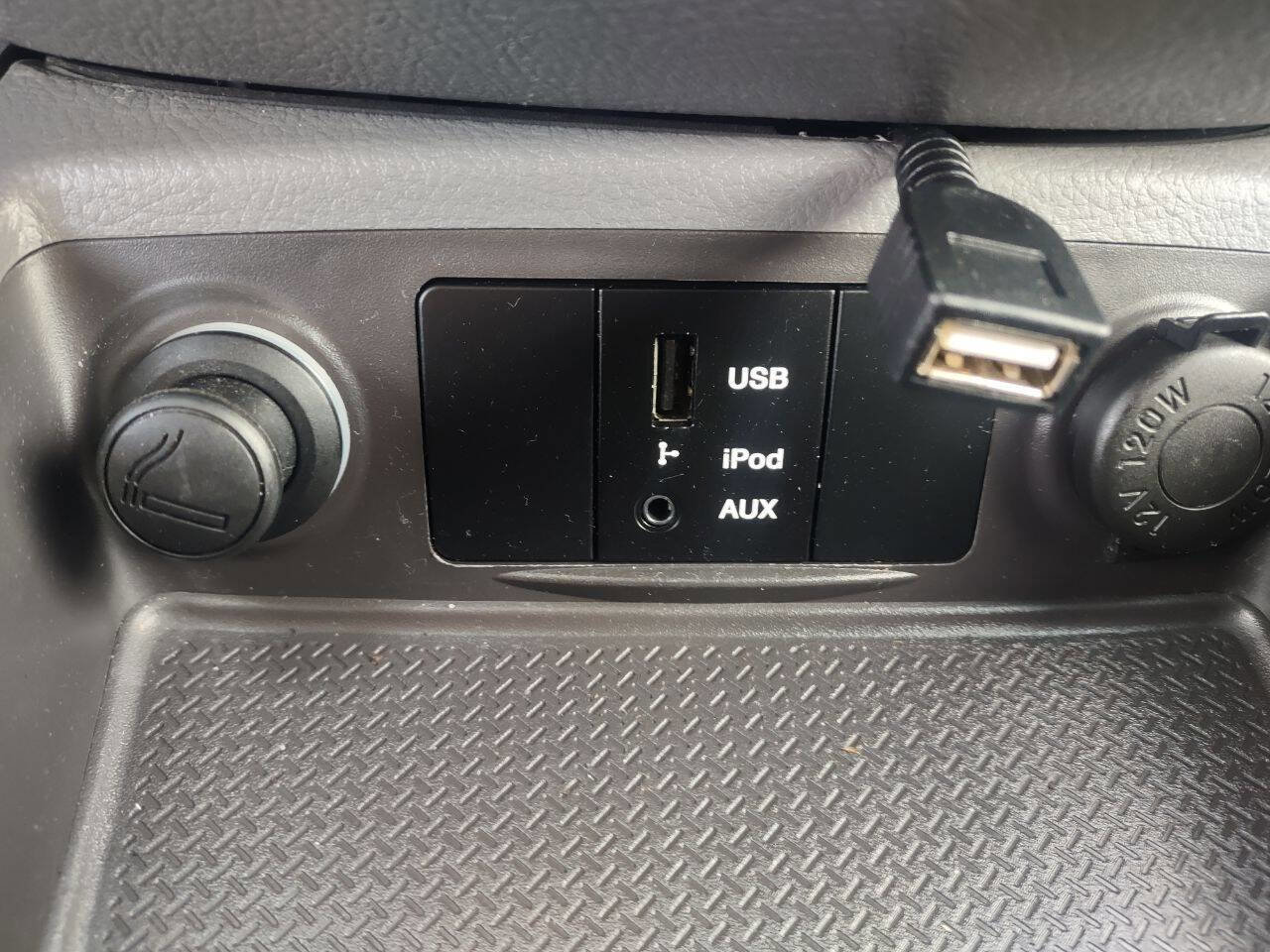 Used 2012 Hyundai Santa Fe GLS image 15