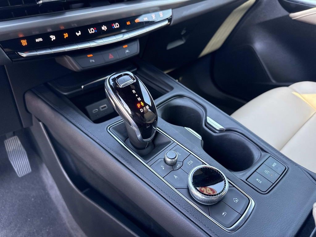 Certified 2024 Cadillac XT4 Premium Luxury w/ Active Safety Package FWD image 19