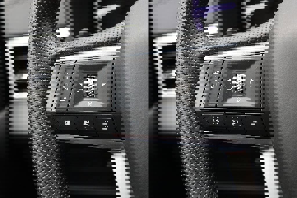 Used 2022 Mitsubishi Outlander SE image 19