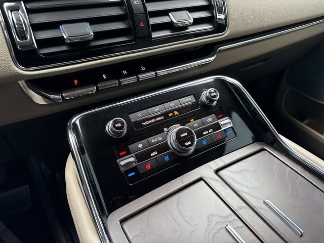 Certified 2023 Lincoln Navigator Reserve AWD/4WD image 34