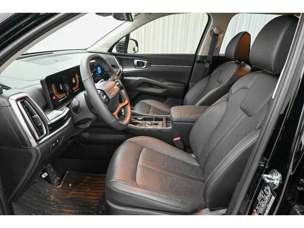 Used 2026 Kia Sorento EX image 32