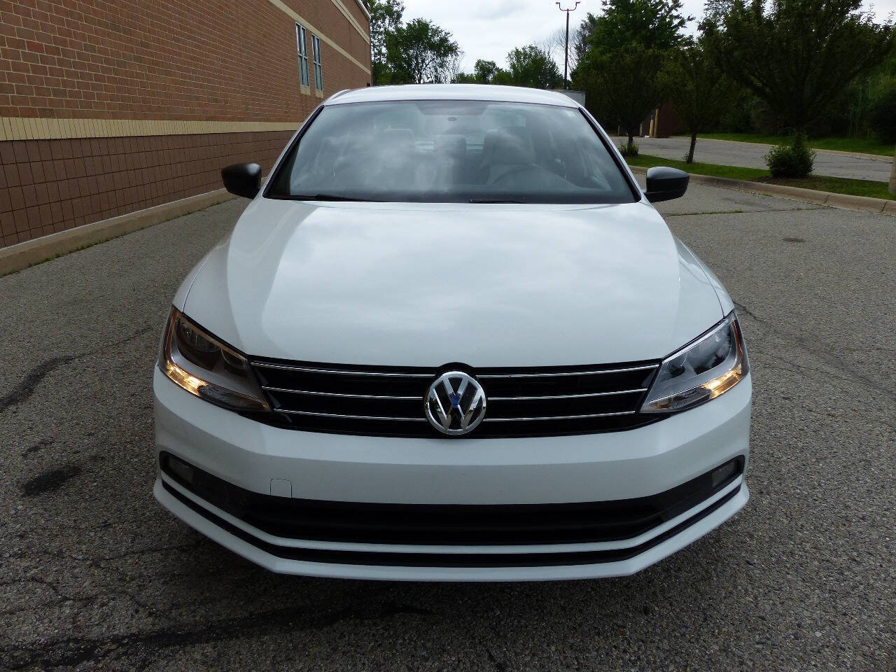 Used 2015 Volkswagen Jetta Sport FWD image 14