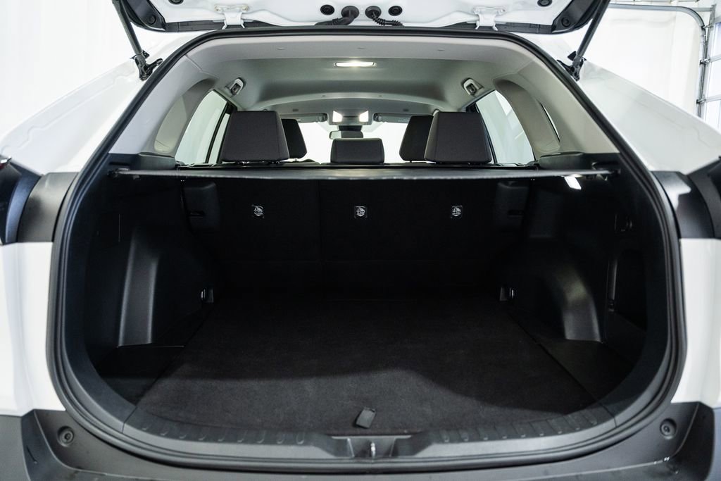 Used 2025 Toyota RAV4 XLE image 8