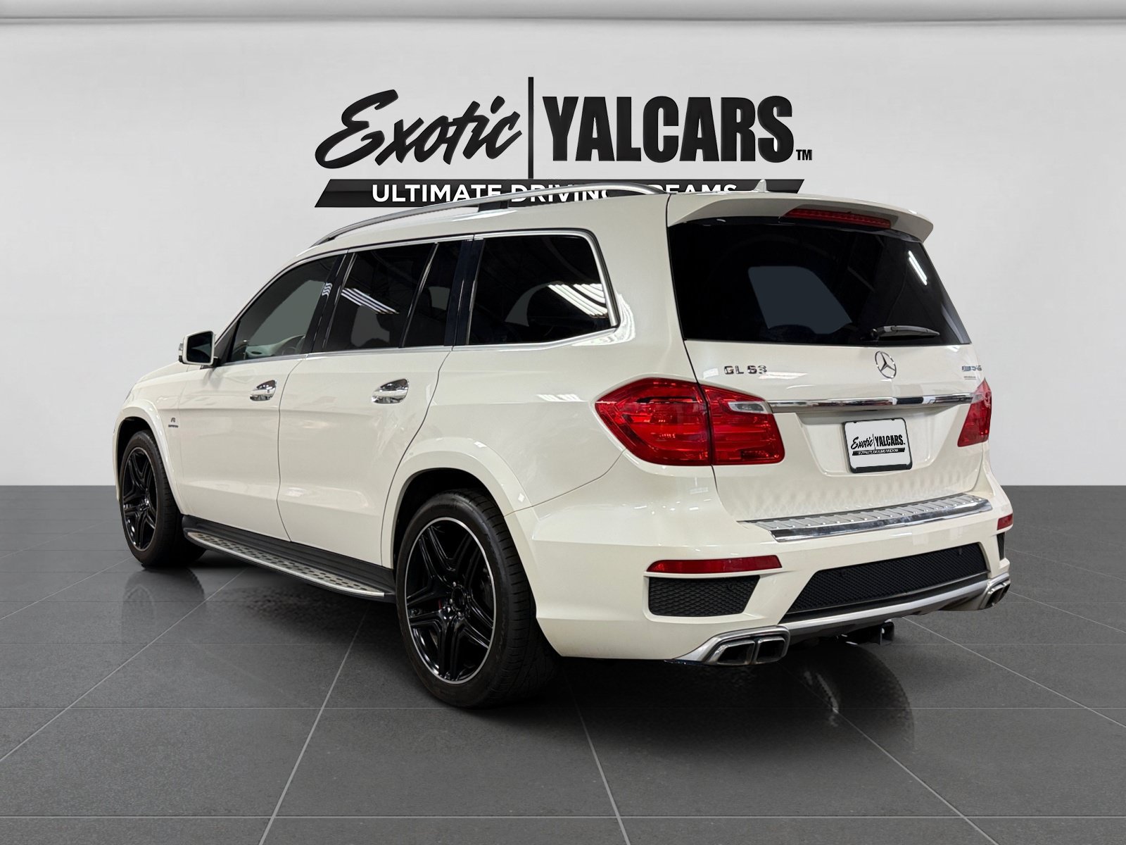 Used 2015 Mercedes-Benz GL 63 AMG 4MATIC w/ Accessory Chrome Package image 3