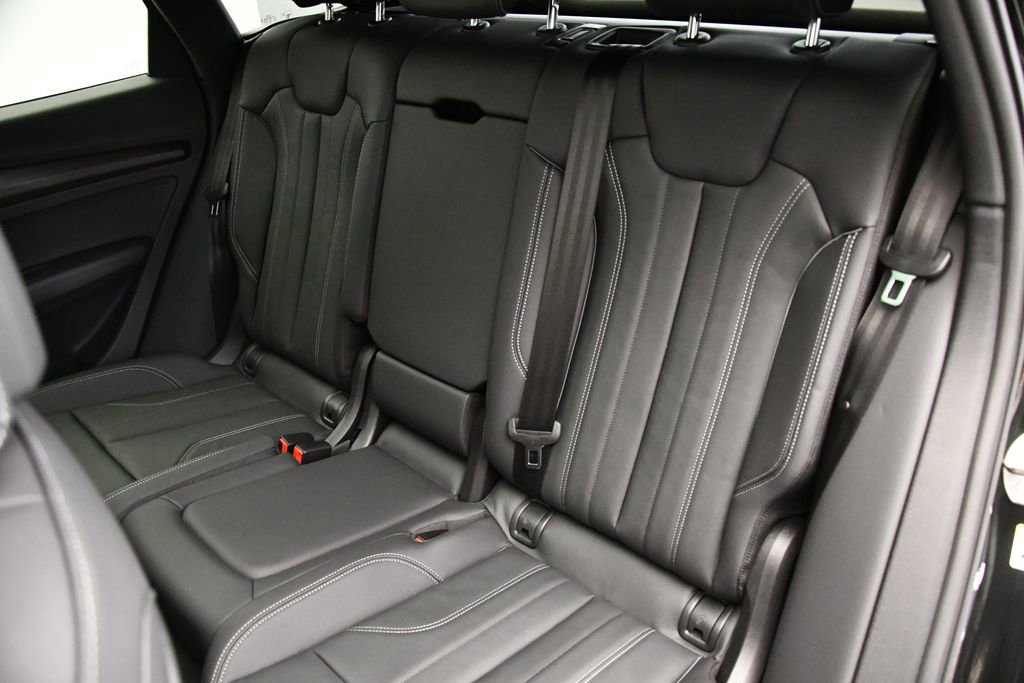 Used 2025 Audi Q5 2.0T Premium image 39