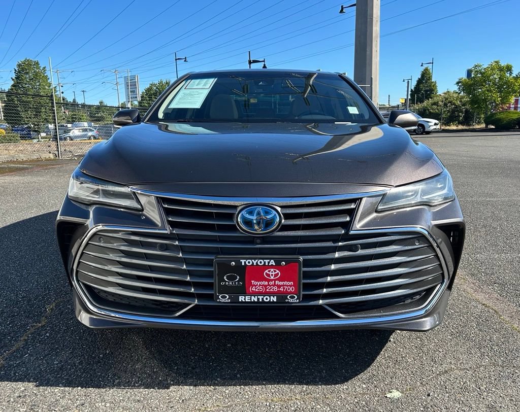 Certified 2019 Toyota Avalon Limited w/ Advanced Safety Package FWD image 2