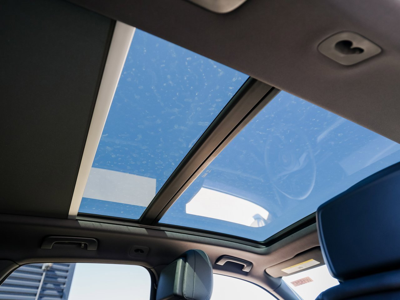 Certified 2025 Porsche Cayenne image 29