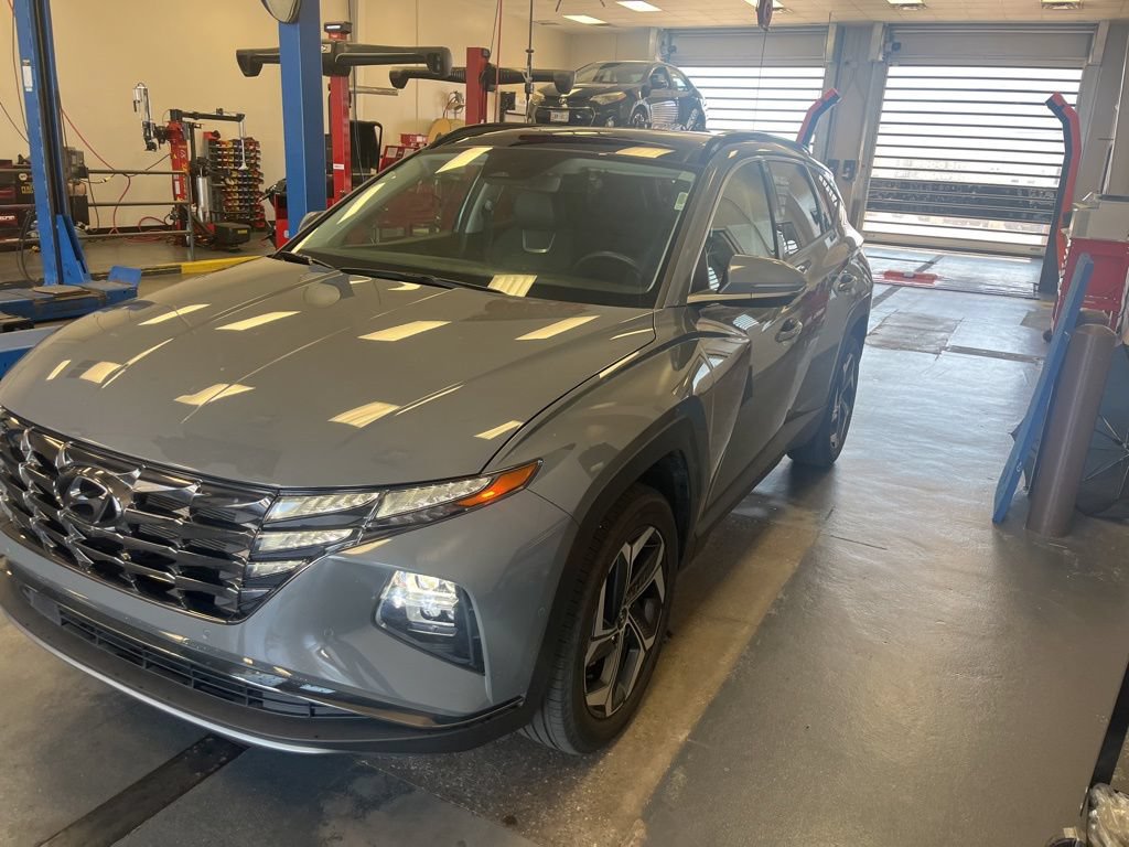 Used 2024 Hyundai Tucson Limited AWD/4WD image 2