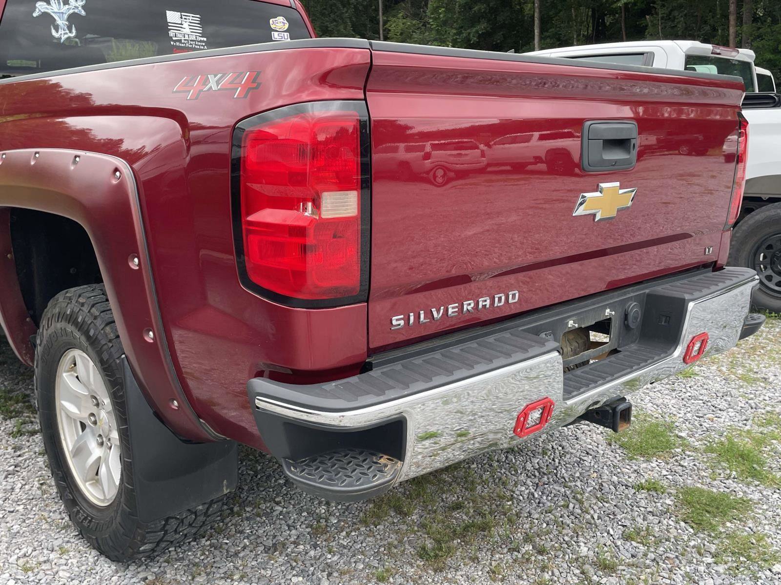 Used 2018 Chevrolet Silverado 1500 LT w/ All Star Edition AWD/4WD image 12