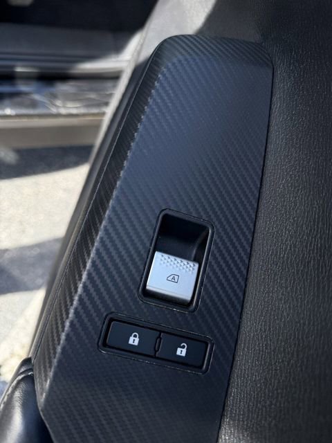 Used 2023 Mitsubishi Outlander SE image 28