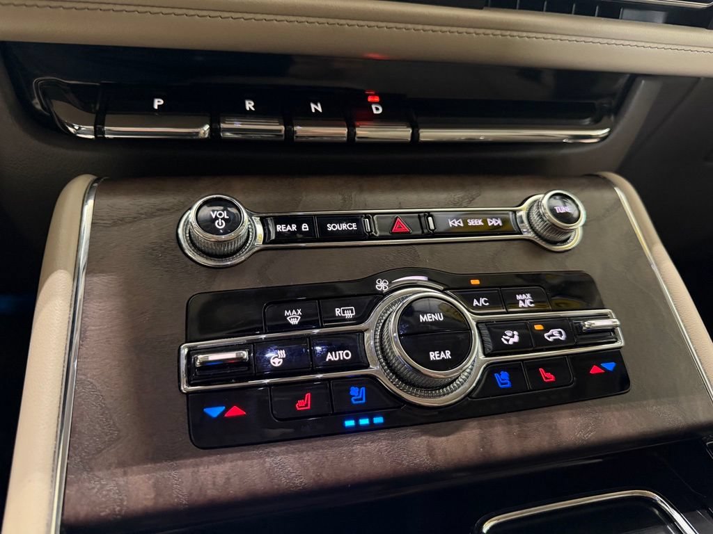 Used 2021 Lincoln Aviator Reserve w/ Elements Package Plus AWD/4WD image 23