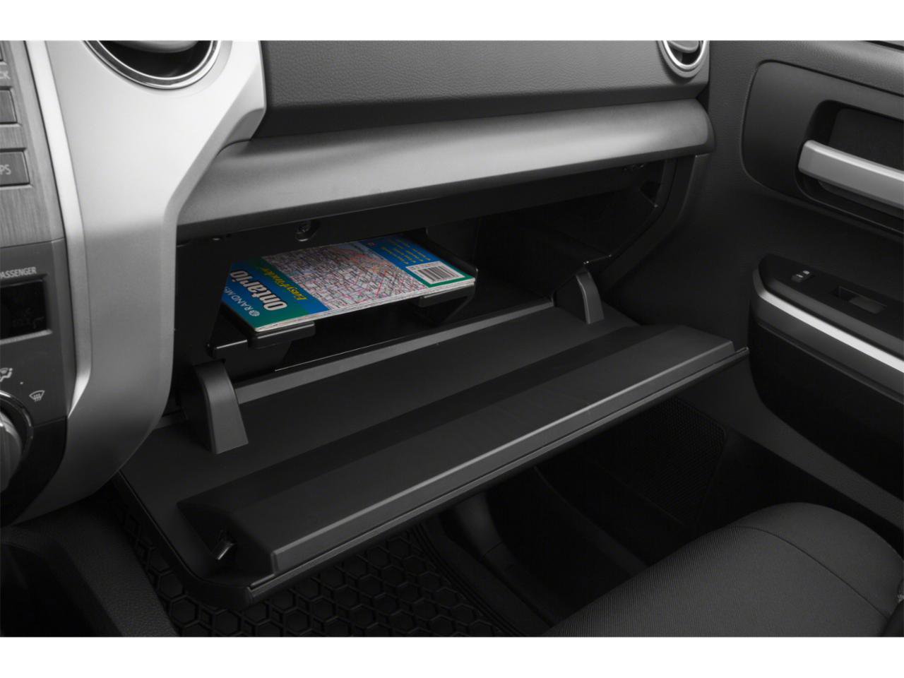 Used 2015 Toyota Tundra SR5 w/ SR5 Upgrade Package image 50