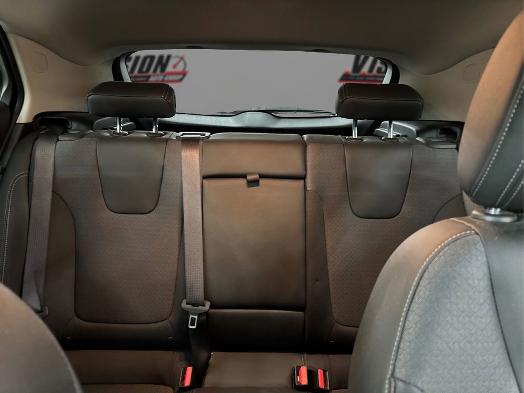 Used 2023 Buick Encore GX Select w/ Sport Touring Package image 19