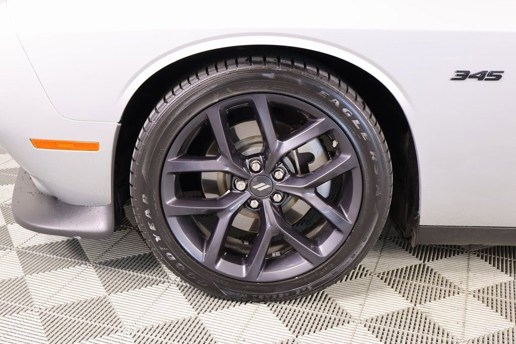 Used 2023 Dodge Challenger R/T w/ Plus Package image 17