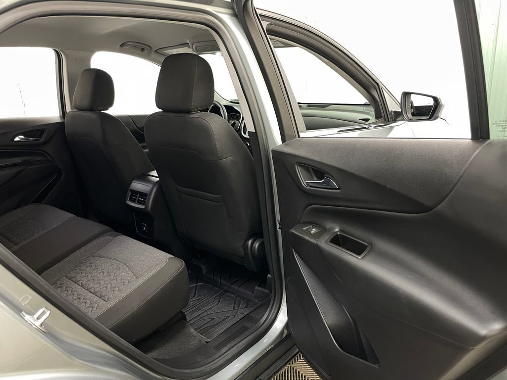 Certified 2024 Chevrolet Equinox LT w/ LPO, Floor Liner Package FWD image 41