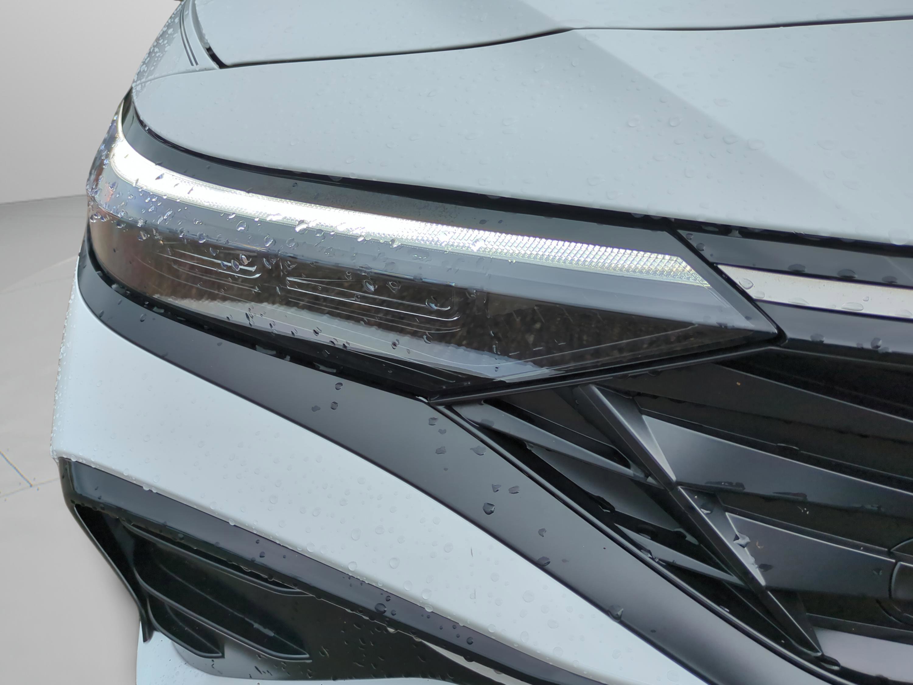 Certified 2025 Hyundai Elantra SEL FWD image 9