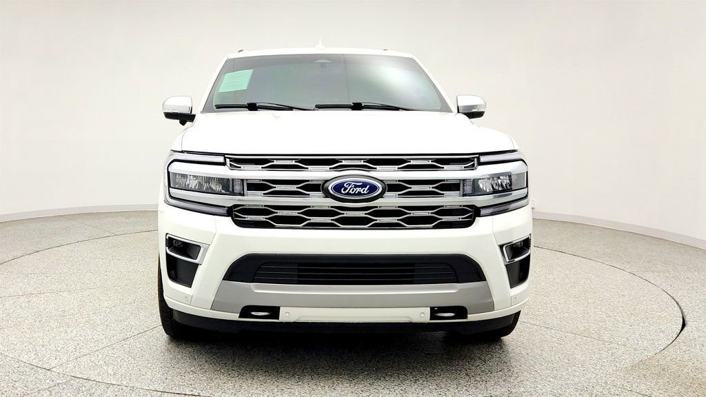 Used 2024 Ford Expedition Platinum AWD/4WD image 2