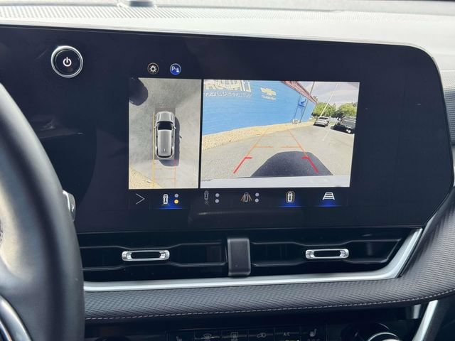 Used 2025 Chevrolet Equinox LT w/ Safety and Technology Package FWD image 23