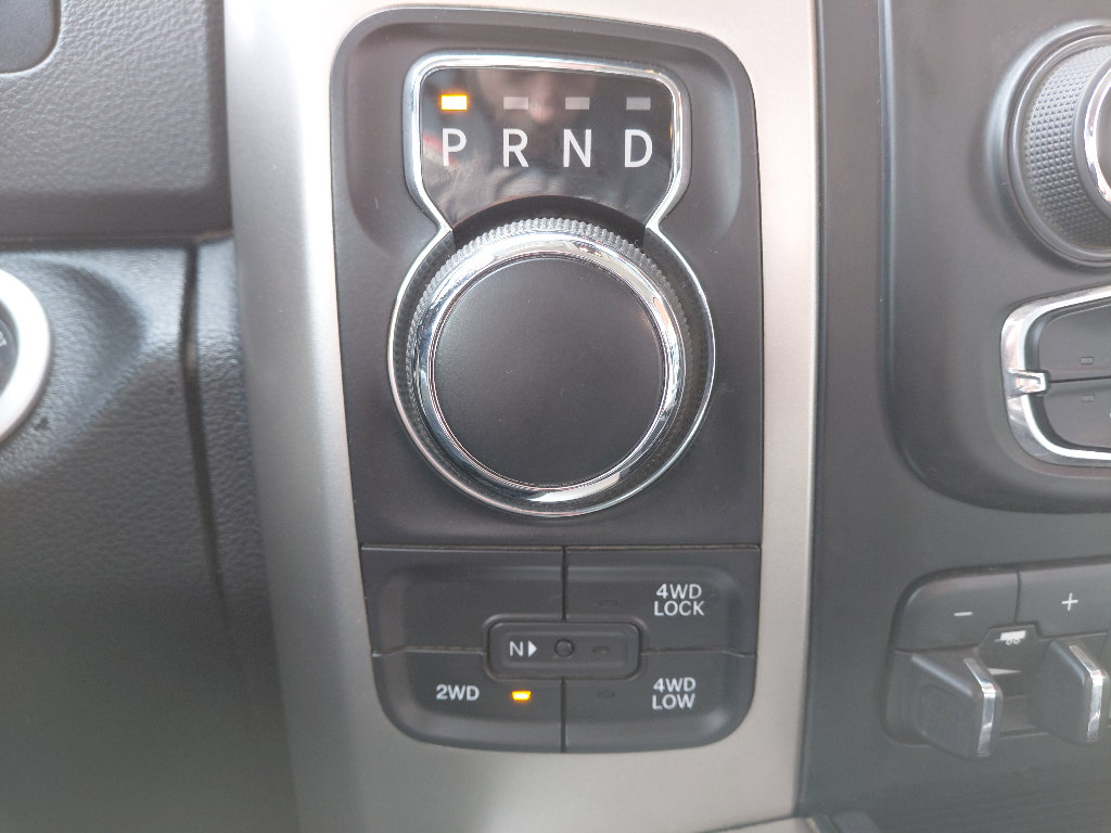 Used 2018 RAM 1500 SLT AWD/4WD image 21