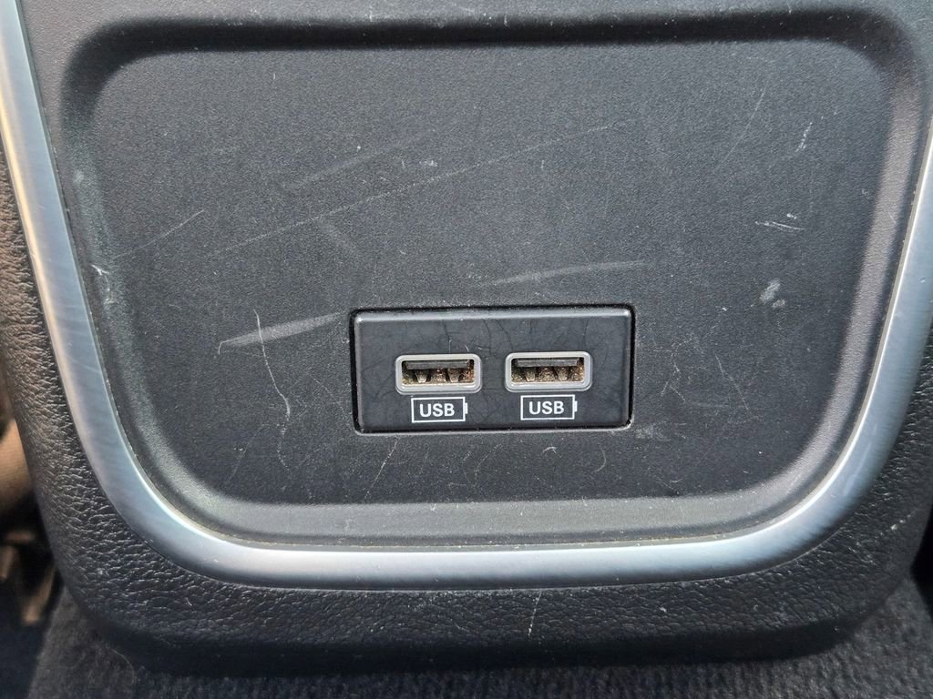 Used 2022 Dodge Charger SXT image 22