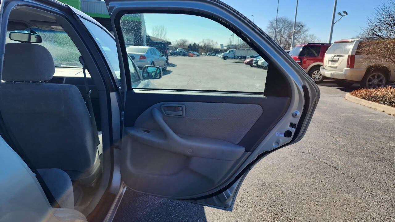 Used 2001 Toyota Camry LE FWD image 11