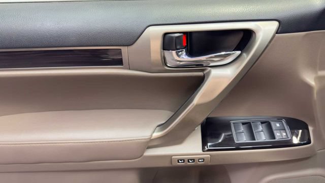 Used 2016 Lexus GX 460 w/ Navigation Package AWD/4WD image 25