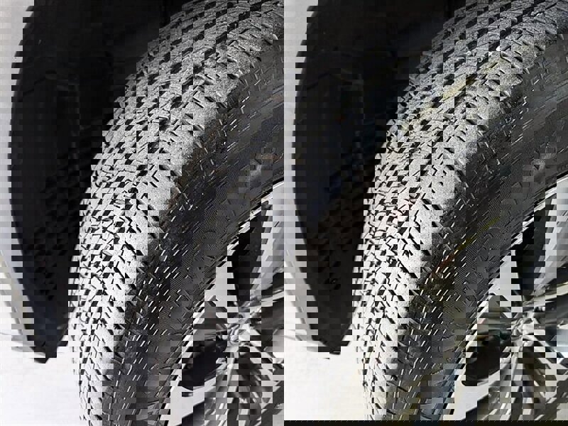 Used 2021 Lexus RX 350L Premium w/ Premium Package image 13