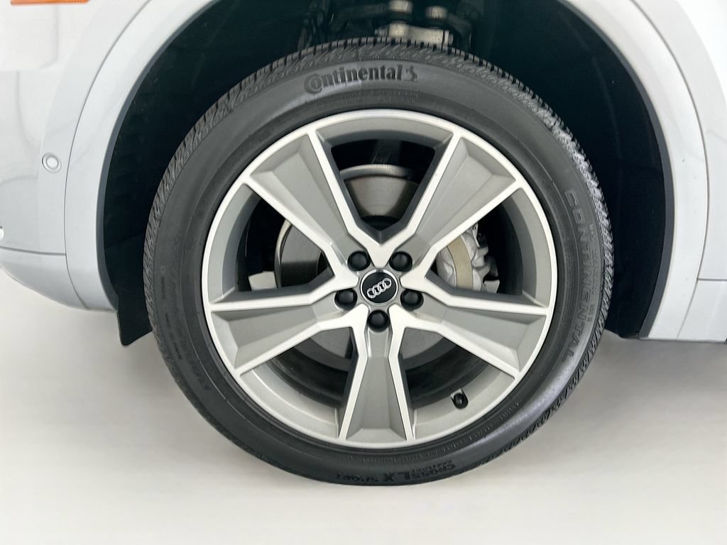 Used 2019 Audi Q5 Prestige w/ Prestige Package AWD/4WD image 29