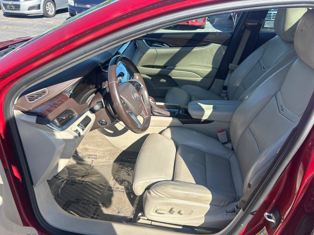 Used 2013 Cadillac XTS Luxury AWD/4WD image 9