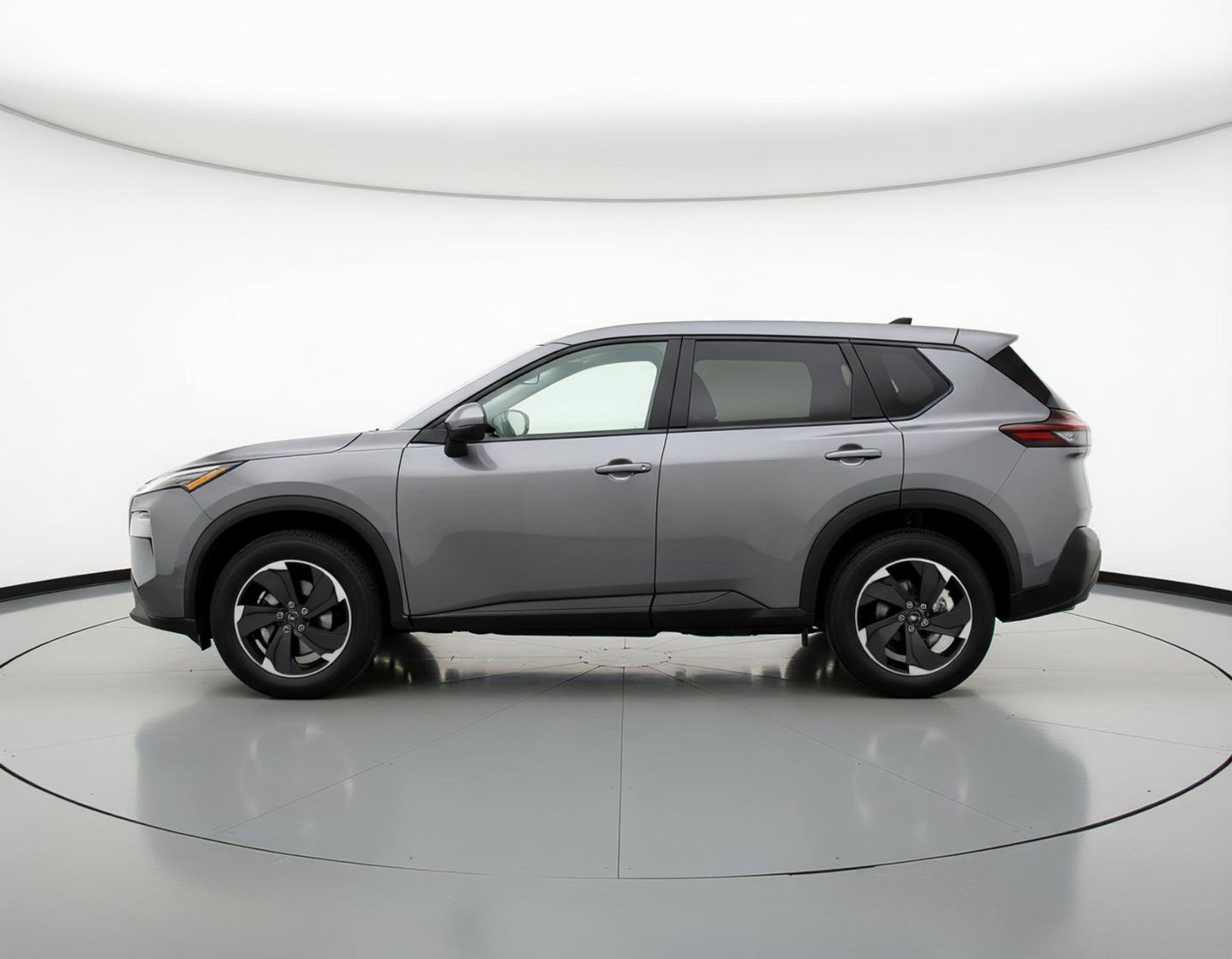 Used 2025 Nissan Rogue SV AWD/4WD image 5