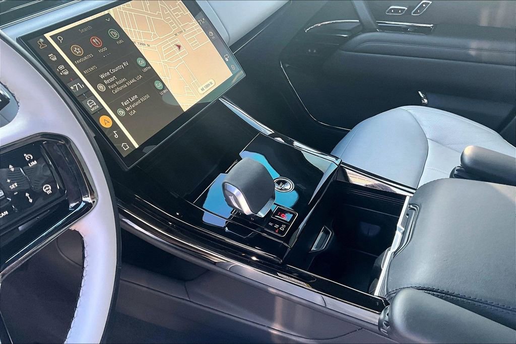 Used 2024 Land Rover Range Rover Sport Dynamic SE image 14