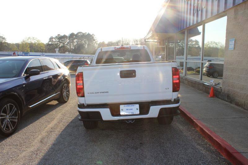 Used 2022 Chevrolet Colorado LT w/ Fleet Safety Package RWD image 3
