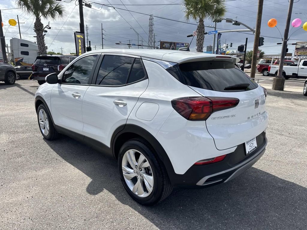 Used 2024 Buick Encore GX Preferred FWD image 5