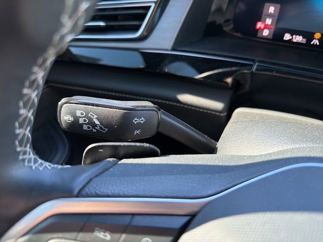 Used 2024 Volkswagen Atlas Cross Sport SE image 43